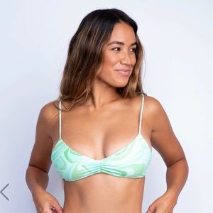 Skatie Betsy Top Bermuda